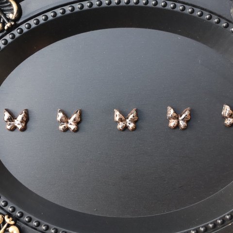 アンティーク風蝶々のボディピアス つけっぱなしOK✨（ピアス、ノンホールピアスもご用意しています）ボディピ レジン ゲージ選択 シャフト選択 小さいピアス プレゼント サージカルステンレス