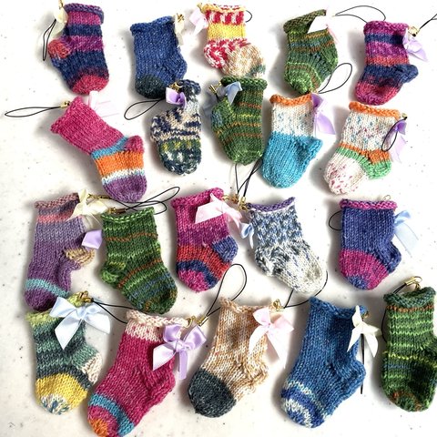 手編み靴下　クリスマス・オーナメント（５枚１組）送料込み