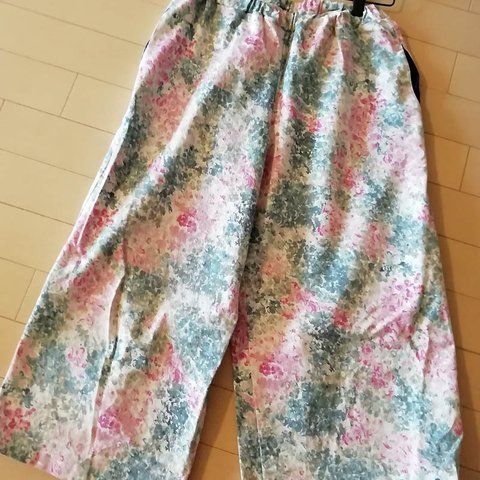 【sale】ワイドパンツ 〔リバティ ピンク系〕