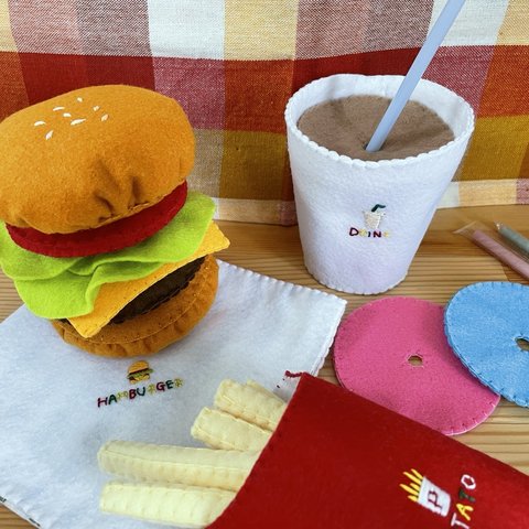 【1点限り即日配送！】ハンバーガーセット🍔🍟🥤