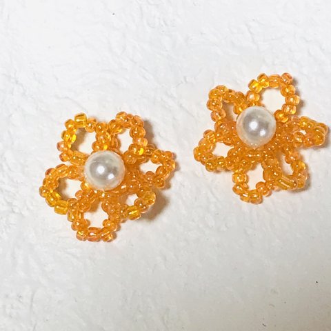 Flower petit earring ⭐︎ orange