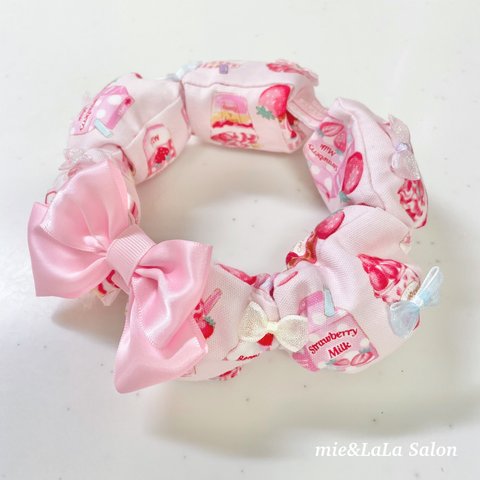 ペット用cotton candyシュシュ首輪☁️いちごスイーツ🍓ピンク💗犬 猫 うさぎ