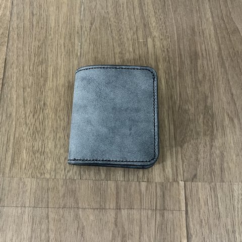 【小さなお財布】ロロマレザーの可愛い二つ折り財布（ブラック）