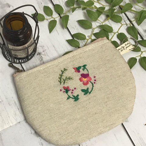 再販＊刺繍ポーチ💕パンジー🌸