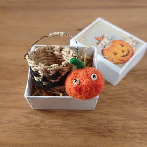 小さなハロウィンかぼちゃ(オレンジ🎃)とかごのセット