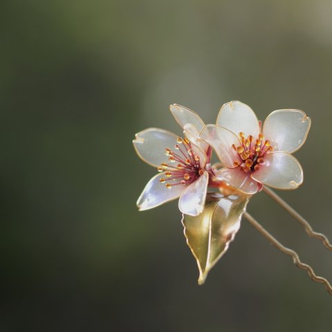 小さな桜のかんざし ディップアート     着物 袴   振り袖 留め袖 浴衣 黒留袖 さくら サクラ 髪飾り 簪