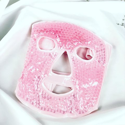 ピンク☆フェイスマスク☆美肌☆簡単お手入れ☆冷却フェイスマスク