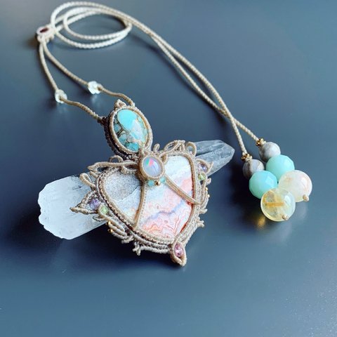 copper amazonite × crazy lace agate × ethiopian opal / macrame amulet #マクラメネックレス＃