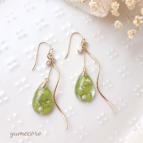 再販　🌿　ボタニカル リーフとお花のピアス/イヤリング　金属アレルギー対応　🌿　春·夏