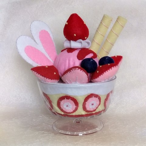 フェルトままごと🍓いちごいっぱい萌え断パフェ