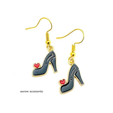 high‐heeled shoes pierced earrings　ハイヒール　揺れる　靴　シューズ　ブラック　黒　ハート　レッド　赤