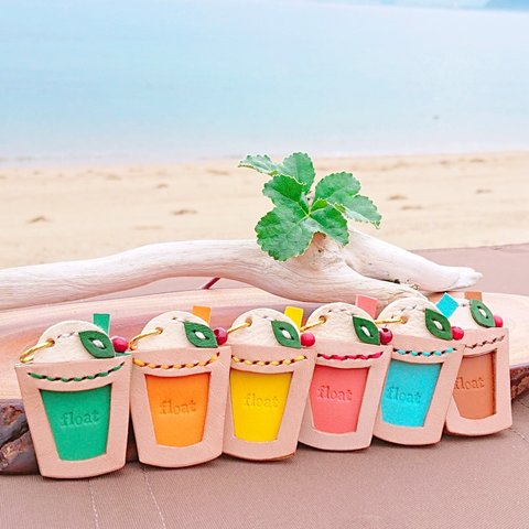 夏の海で食べたい☆フロートレザーキーホルダー＊6colors《受注制作》クリームソーダ