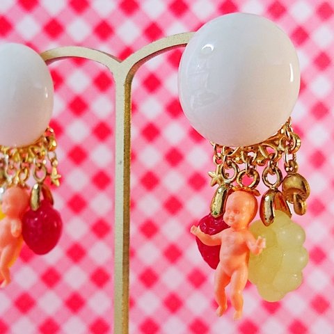 フルーティーな双子👶👶🍇🍌🍓キッチュ♡ピアス／イヤリング♥