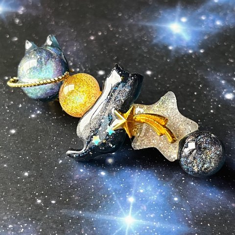 にゃんこな宇宙のバレッタＡ　レジン　猫　ねこ　夜空　星　ヘアアクセサリー　銀河