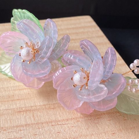 山茶花のヘアクリップ　パステル色