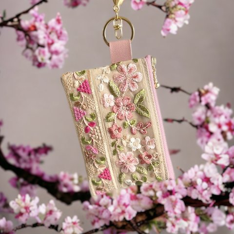 桜と葡萄/インド刺繍×帆布★キーホルダー付きフラットポーチ/マルチケース