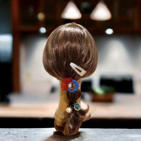 え？これヘアアクセサリー？　プラスチックキャップで作る【ヘアカフ　-スカイブルーリボン-】