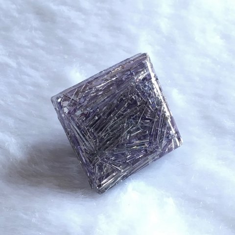 クリスタルガラスとレジンの帯留め 三分紐用(手作りガラス)2色の紫