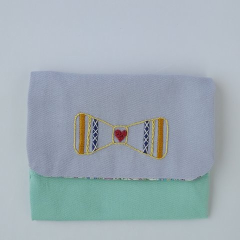 【手刺繍】ワンポイント付き移動ポケット