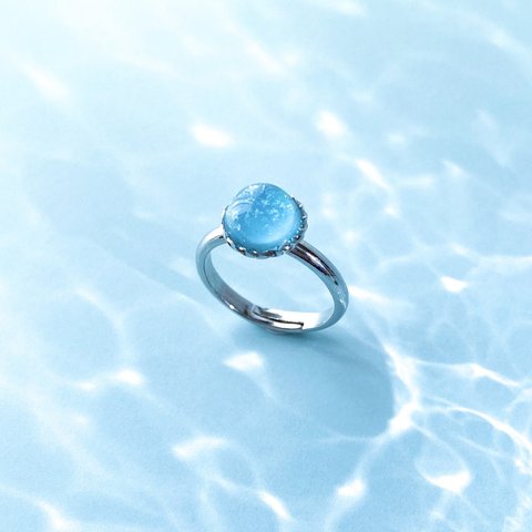 色が変わる 海色ひと粒リング 〜ocean blue〜 指輪 海 オーシャン アクア マリン ブルー 夏 水色 水