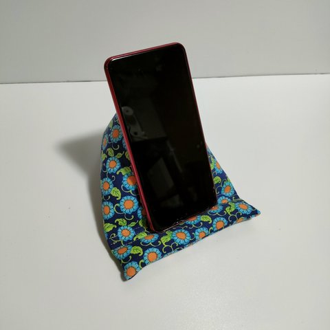 スマホ.タブレット布スタンド　　　スマホの居場所♡