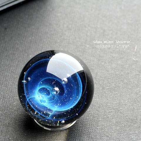１点物☆ガラスのオブジェ”宇宙”19mm【 B0460】