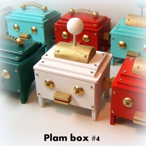 4色からお選びください～Palm box 's