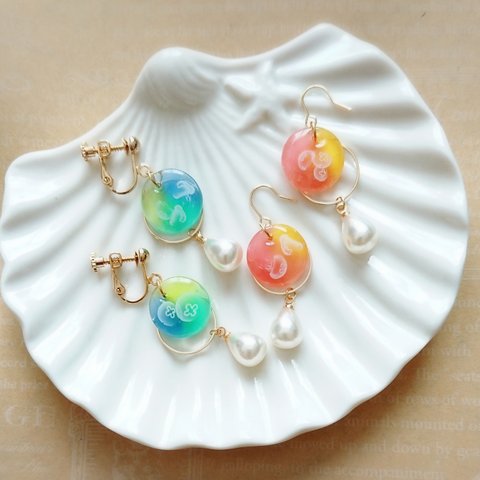 海月のゆらゆらピアス/イヤリング