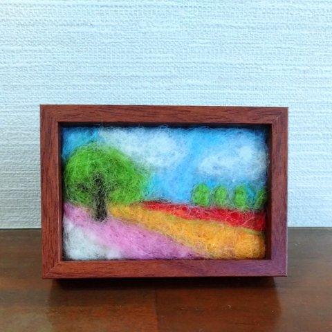 羊毛絵画　「お花の絨毯」