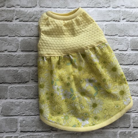 Lemon  yellow  flowersノースリーブワンピース　Ｓ