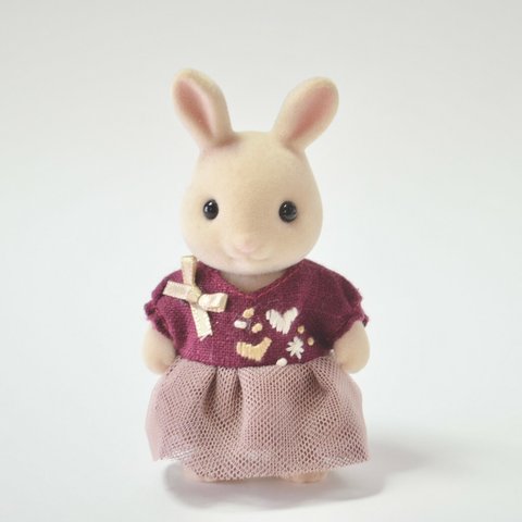 ハート刺繍の服(ワインレッド)   *** シルバニア  服  シルバニアファミリー  ミニチュア