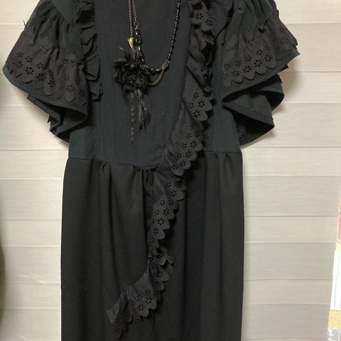 新品　フリル&レース　ハンドメイドワンピース　大きいサイズ