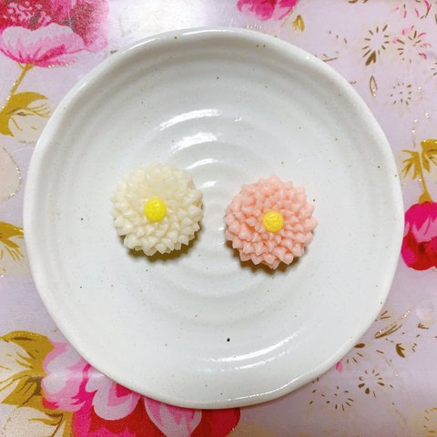 ♡紅白はさみ菊♡和菓子風マグネット　フェイクスイーツ