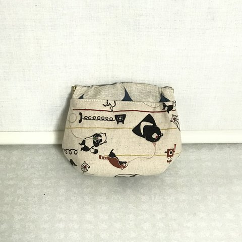 【ＳＡＬＥ】ぷっくりバネポーチ