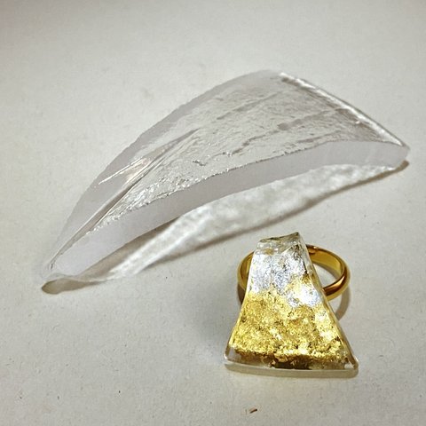 WABISABI(๑>◡<๑)💕雪が少し残った金富士指輪