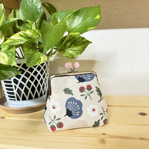 苺とお花柄 がま口財布