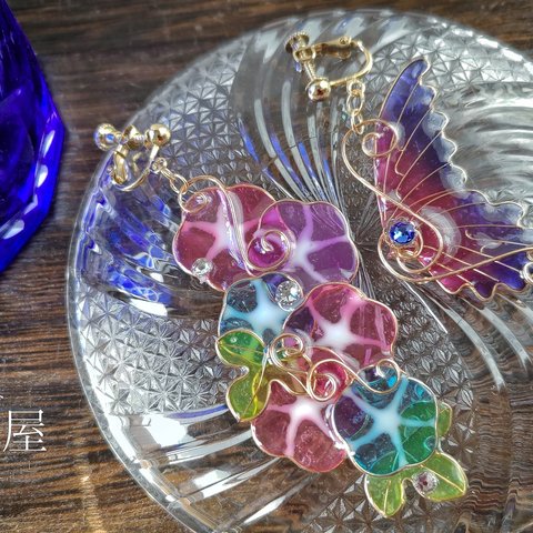 （A）朝顔と蝶のイヤリング（Earrings of butterfly and flower〜morning glory〜）