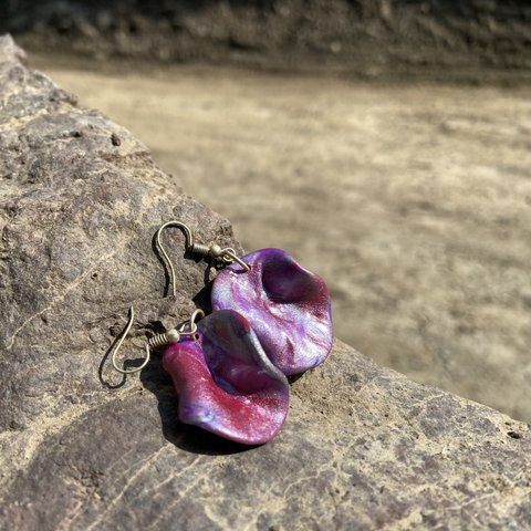 SOLD OUT　  Earth pierce 