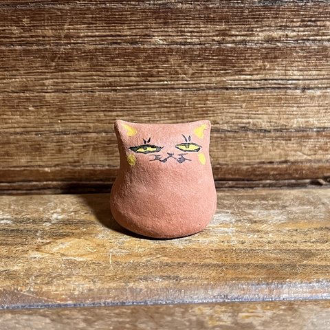 置物「赤ねこ 素のまま」