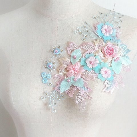 春色 刺繍立体お花モチーフレース