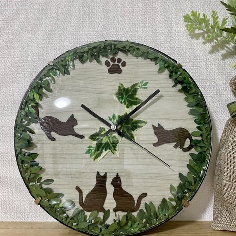 値下げ　【送料無料】猫の掛け時計　ガーデンのネコたち　WALL CLOCK 猫　SALE