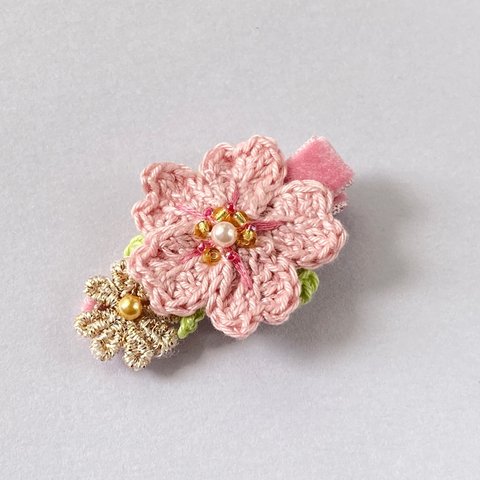 【今年も登場】桜と小花のヘアクリップ