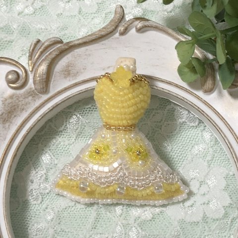 No.16💛黄色いお花のドレス💛ドレスブローチ　ドレスストラップ　ビーズ刺繍