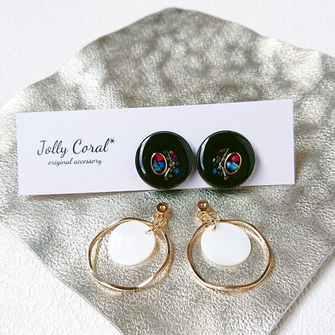 *Jolly coral*  2wayブラックカラー×シェルピアス イヤリング