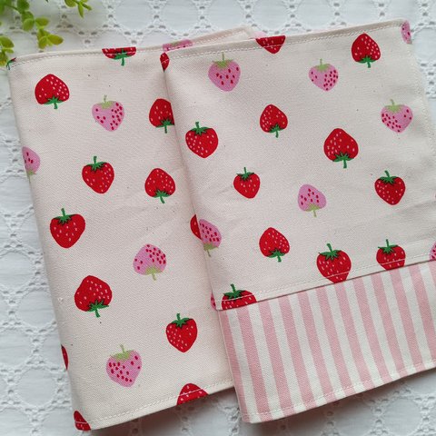 🍓新作柄♡ランチマット♡  20×25㎝  20×30㎝  25×35㎝　いちご パステル くだもの柄   水玉