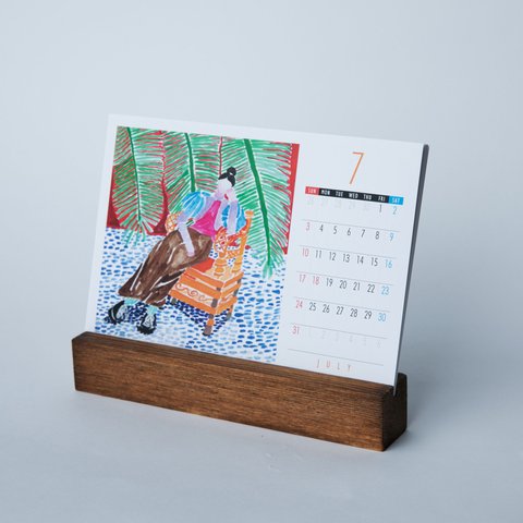 卓上カレンダー2022年1月始まり　木のスタンド付き　ポストカードサイズ
