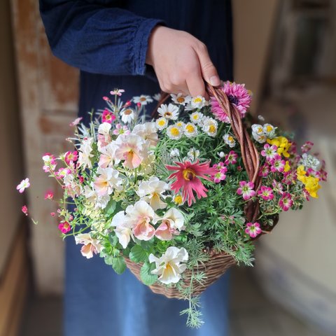 【SALE】ふんわり春の小花の籠ギャザリング