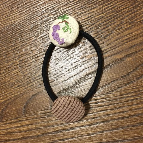 刺繡くるみボタンヘアゴム（藤）500→300