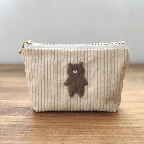 コーデュロイの刺繍ミニポーチ（くま）