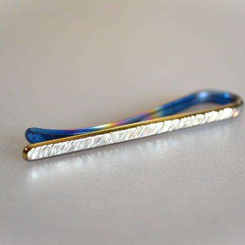 titanium tie bar・鍛造純チタンネクタイピン・鎚目できらきら惑わせる・虹・５０mm・受注生産